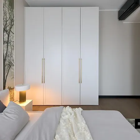 Luxury In The Centre דירה *